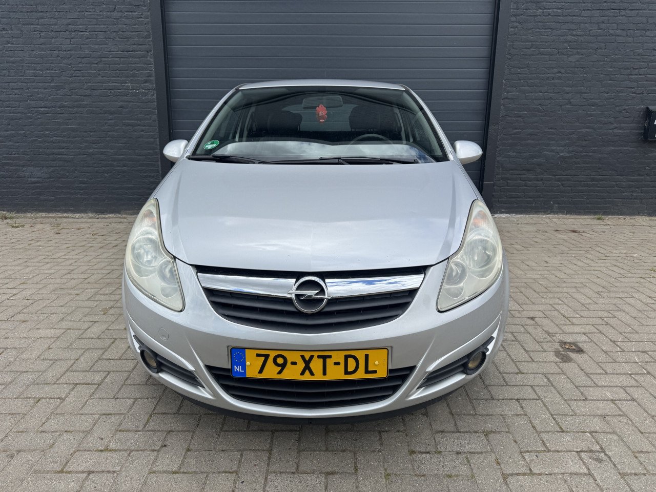 Opel Corsa 1.4 16V 66KW 3DRS 2007 Zilver Airco Apk Cruise Nap