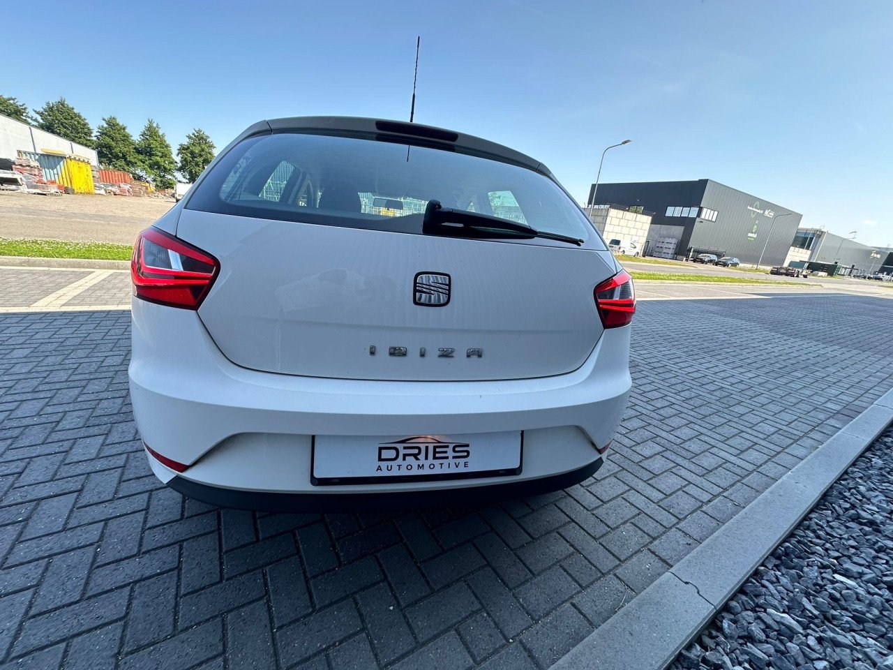 Seat Ibiza 1.2 TSI Style Xenon l Stoelverwarming l Navigatie