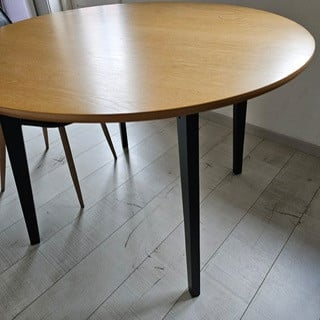 Eetkamertafel