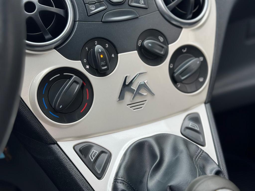 Ford KA 1.2 titanium * airco * l.m. velgen * apk tot 31-10-2027