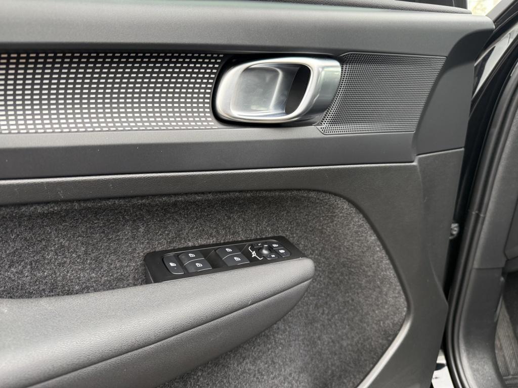Volvo XC40 t5 262pk recharge r-design| panodak| adap.cruise| trekhaak| came