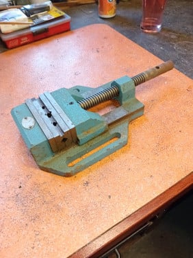 Kolomboormachine klem