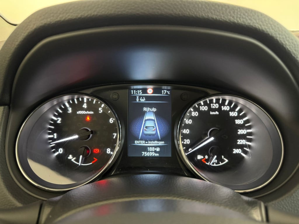 Nissan Qashqai 1.6 connect edition
