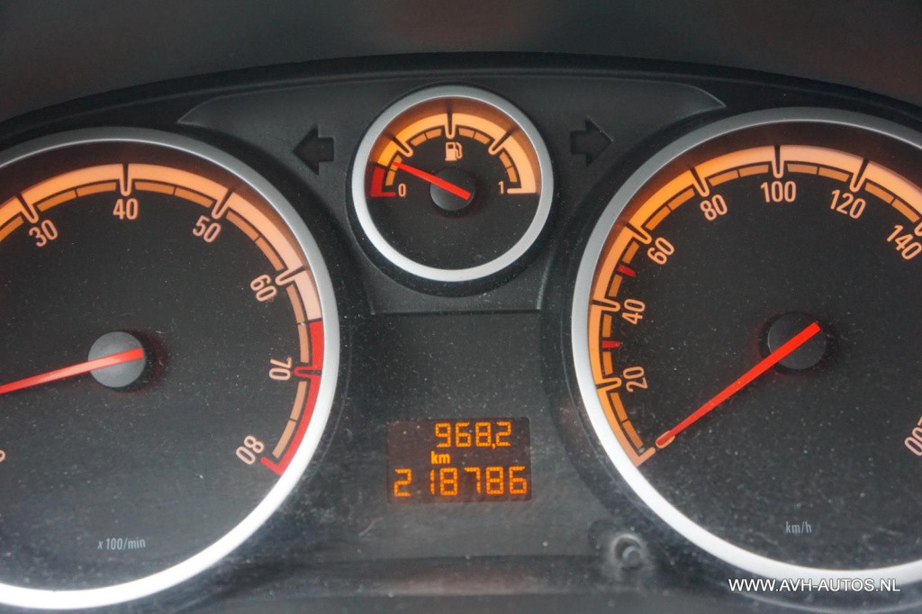 Opel Corsa 1.2-16v cosmo