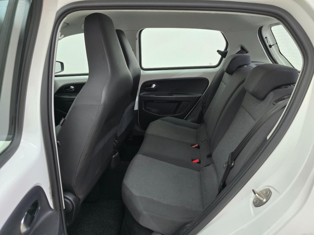 Volkswagen UP! occasion 1.0 move up! bluemotion met airco en navigatie | tw