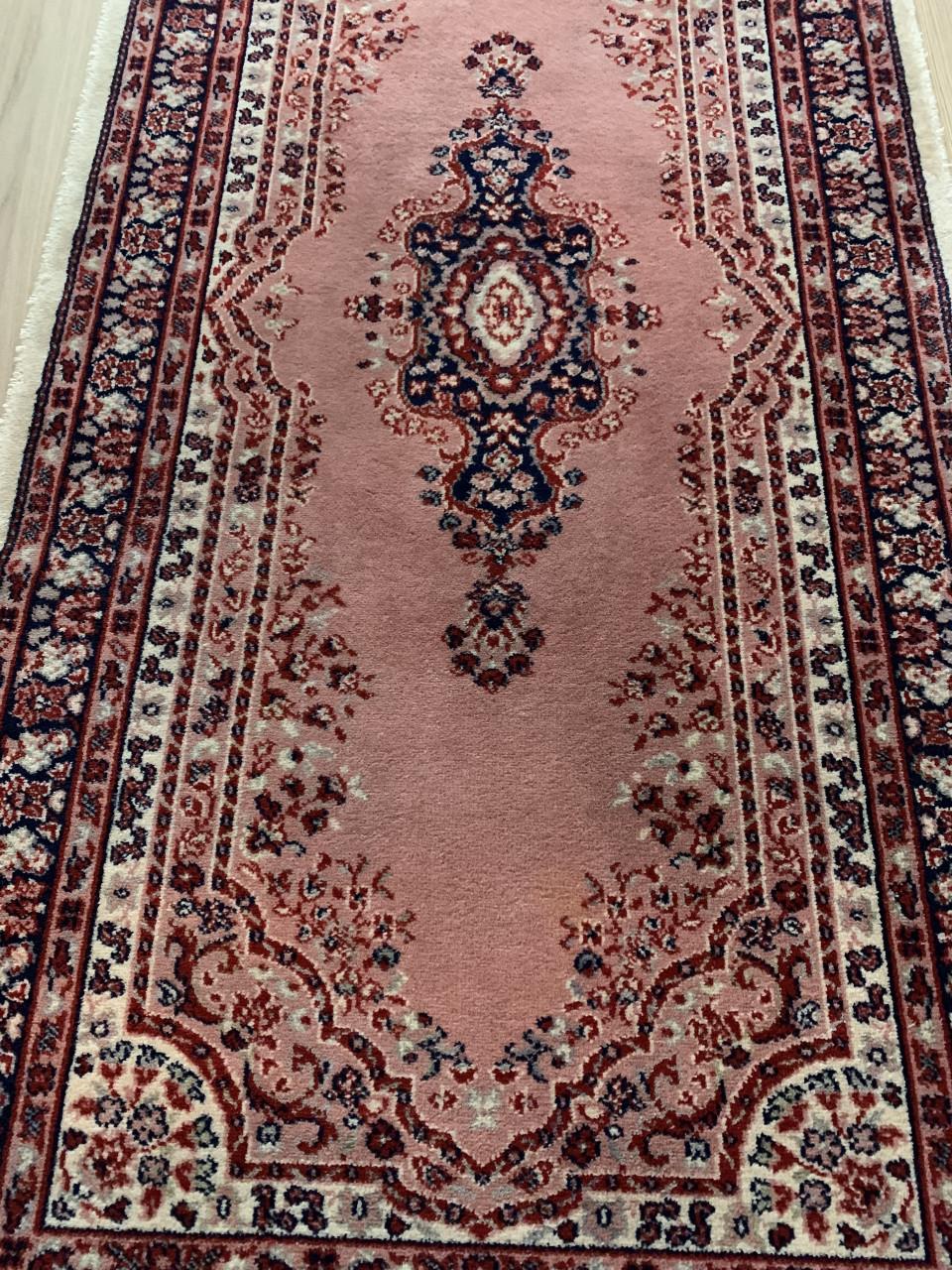 💕Super Leuk Roze Vintage Vloerkleedje💕162 bij 80 cm💖