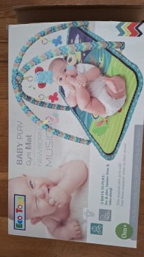 Baby gym mat