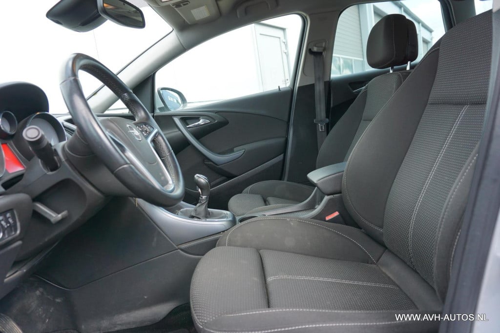 Opel Astra sports tourer 1.6 cdti business +