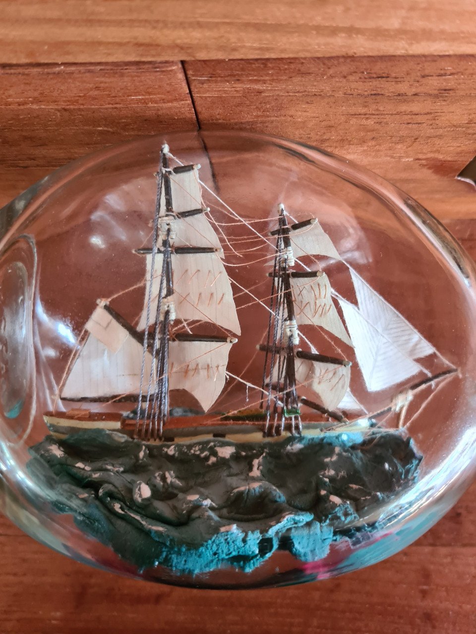 Vintage handgemaakt bootje in een Dimpel fles