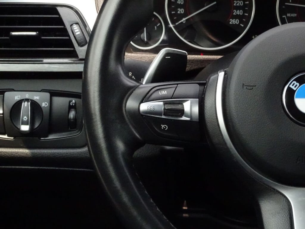 BMW 4 Serie coupé 428i high executive