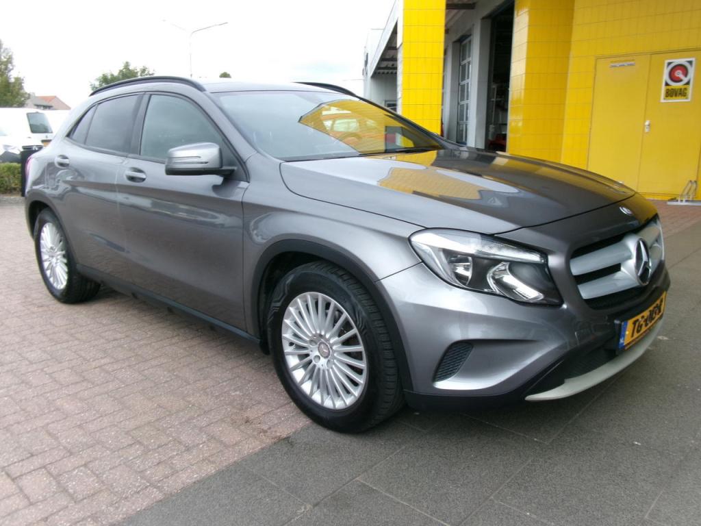 Mercedes-Benz Gla-klasse 200 automaat, cruise.contr., pano, leer, trekhaak