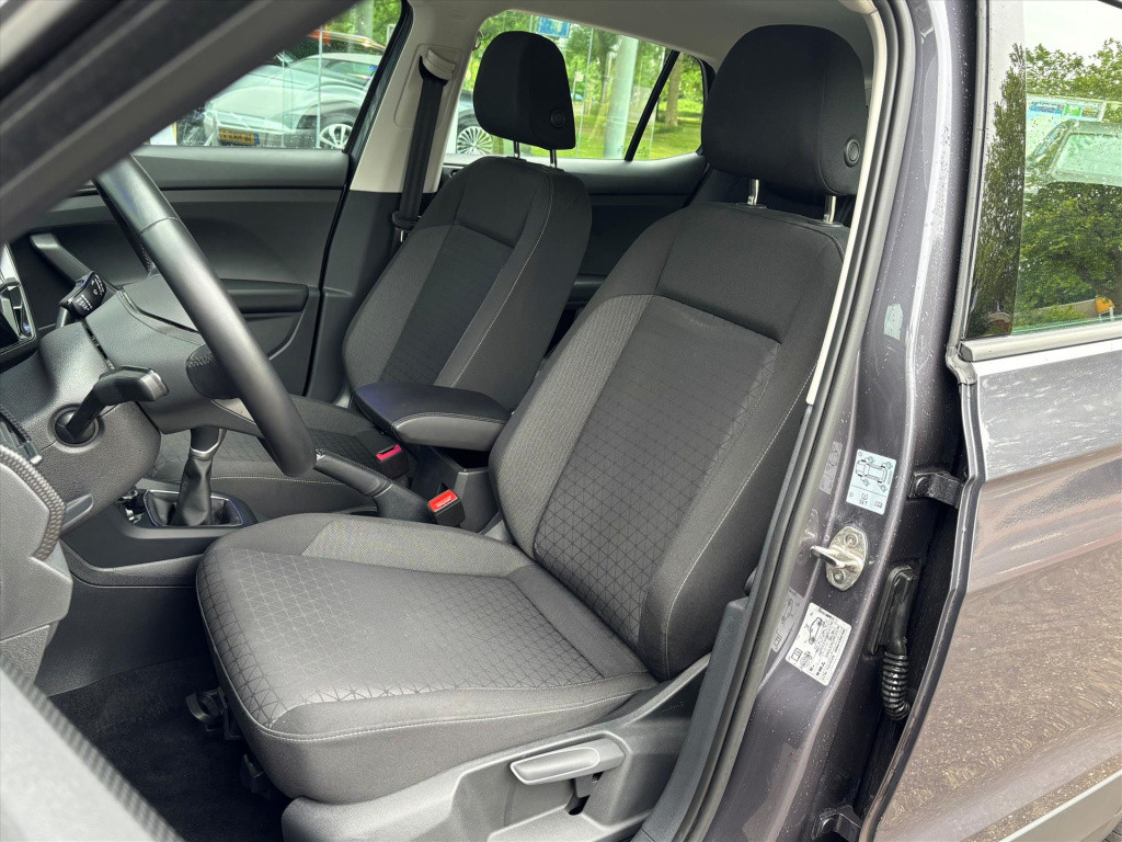 Volkswagen T-cross 1.0 tsi 95pk life apple carplay| adapt cruise| rijklaar 