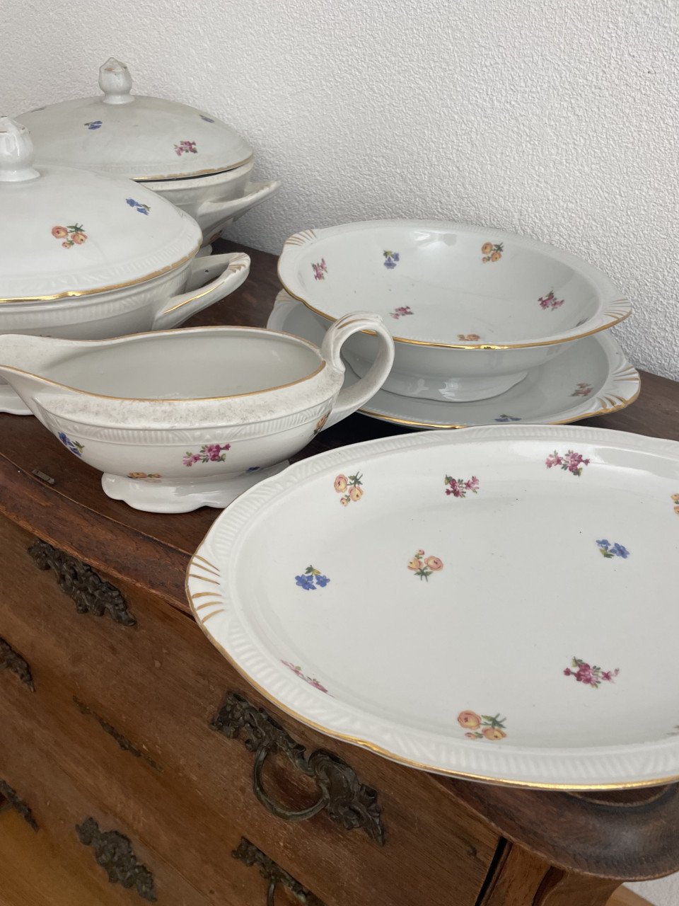 Set porseleinen schalen van Chodzie (Polen). S.v.p. ophalen
