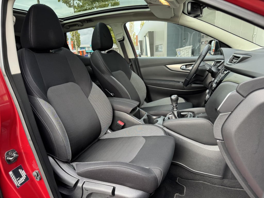 Nissan Qashqai 1.2 n-connecta design pack | trekhaak | navigatie | 360° cam