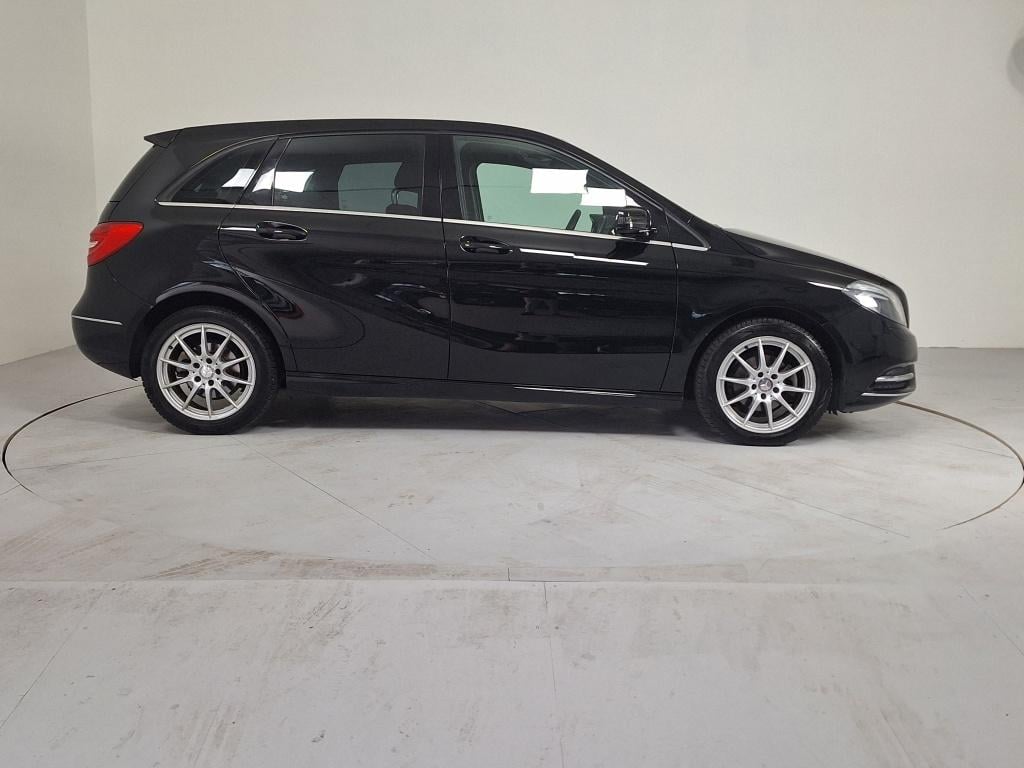 Mercedes-Benz B-Klasse 180 | stoelverwarming |