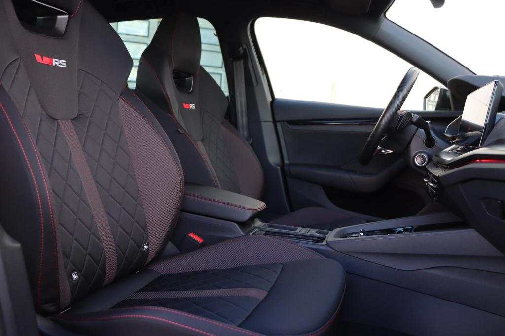 Skoda Octavia combi 2.0 tsi rs 245pk dsg7