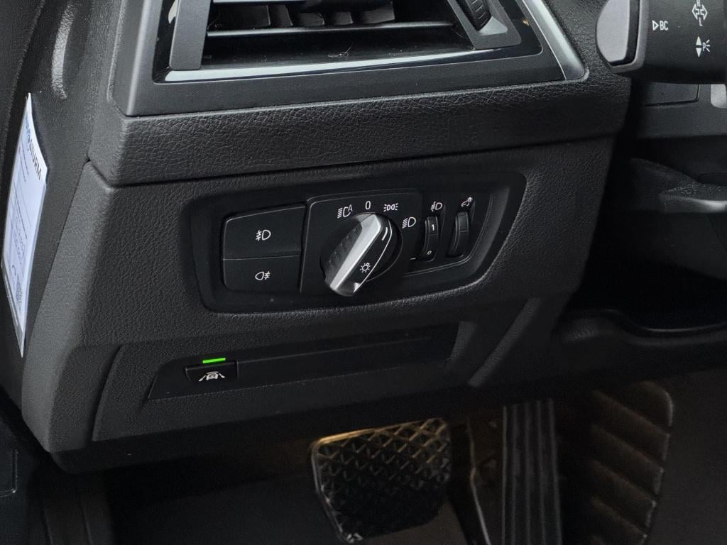 BMW 1 Serie 118i corporate lease executive sport-line nl-auto incl. trekhaa