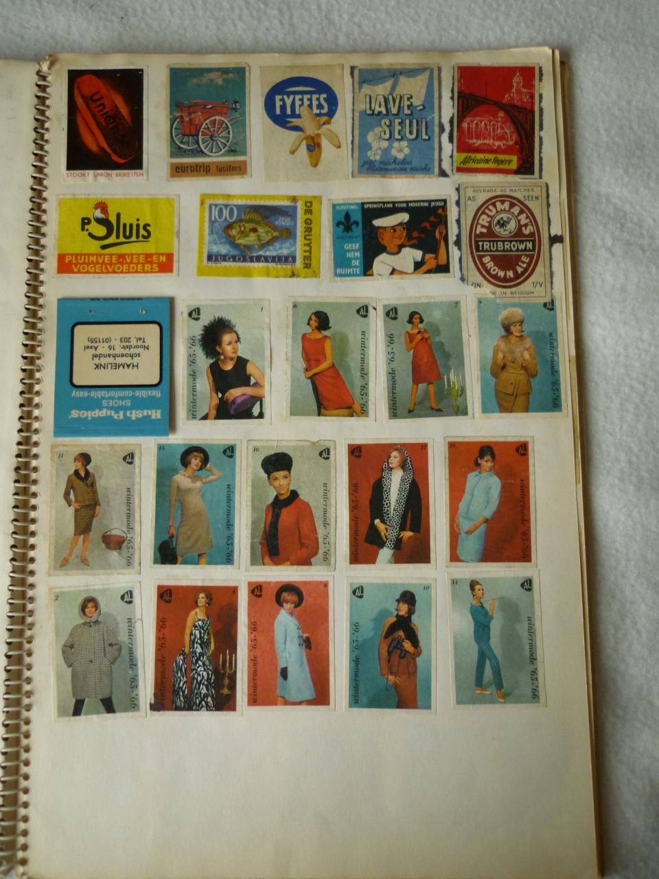 Flinke verzameling vintage plaatjes van lucifer doosjes