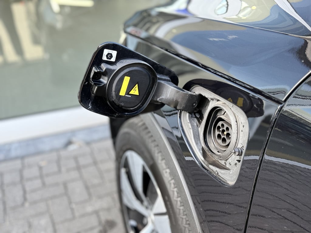 Volvo XC40 t4 211pk recharge plus bright| panodak| camera| h&k sound| elek.