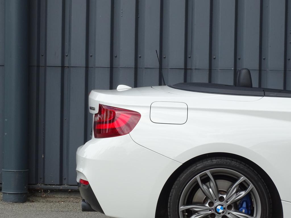 BMW 2-serie cabrio m235i high executive