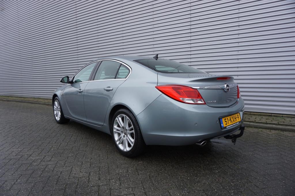 Opel Insignia 2.0 t edition automaat - climate / navi / cruise / leder / pa