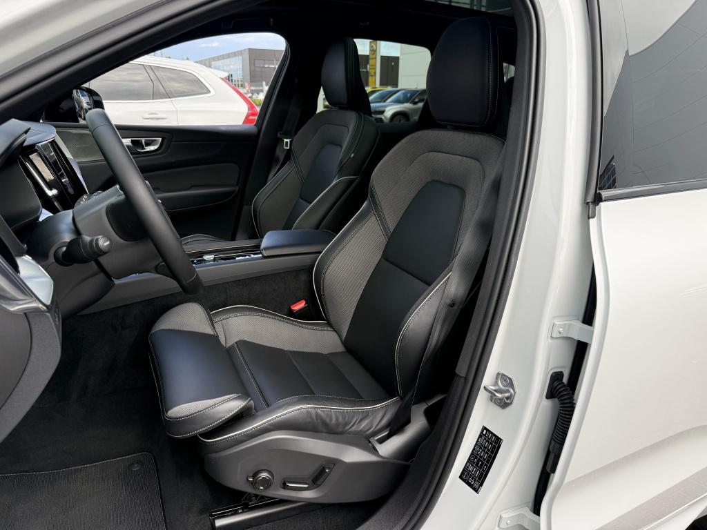 Volvo XC60 t8 455pk recharge r-design| panodak| adap.cruise| 360camera| hea