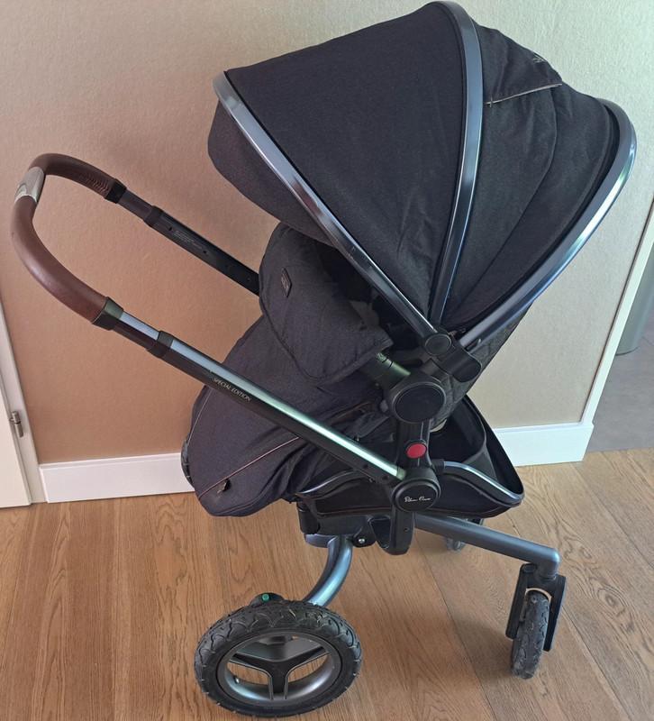 TE KOOP: Silver Cross Surf 2 Henley Edition.