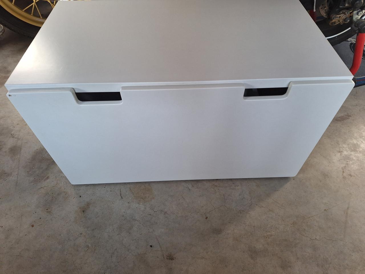 Ikea opberg lade kast 90cm breed, 51,5cm diep, 50 cm hoog.