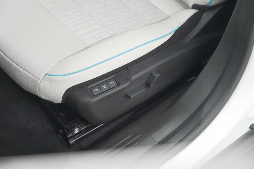 Fiat 600 1.2 hybrid 100 dct6 la prima | camera | adaptieve cruise control |