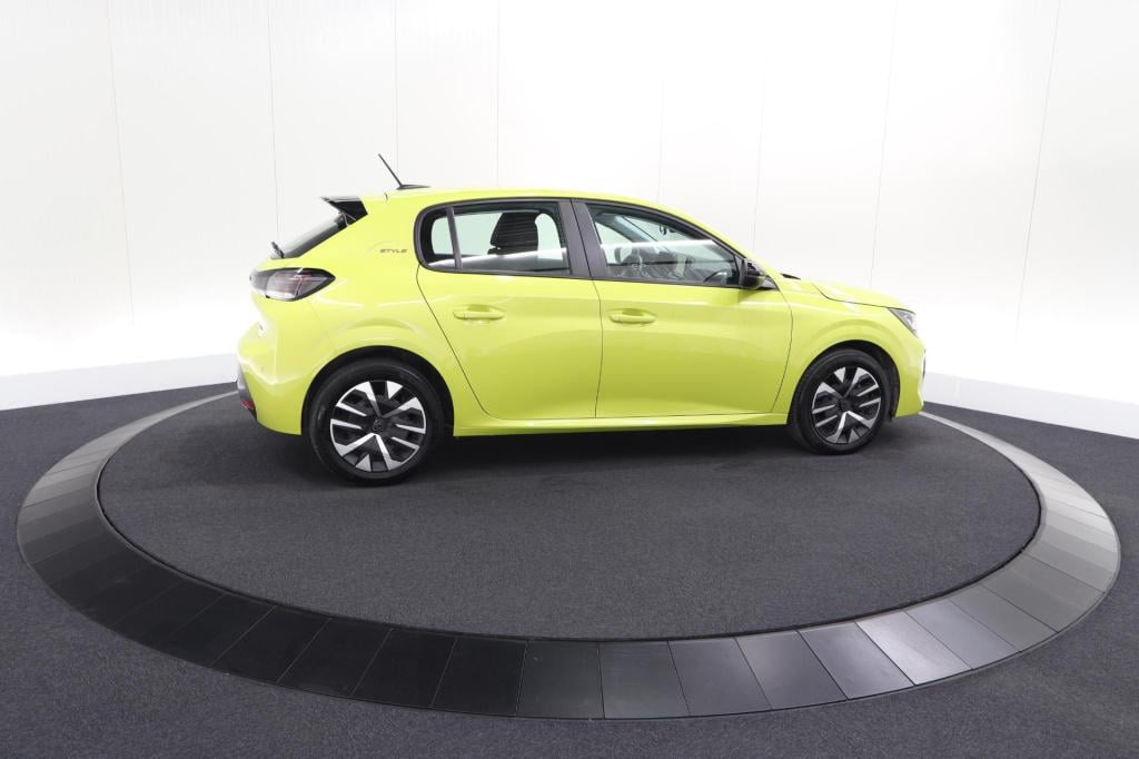 Peugeot 208 1.2 hybrid 110 e-dcs6 style | parkeersensoren | apple carplay |