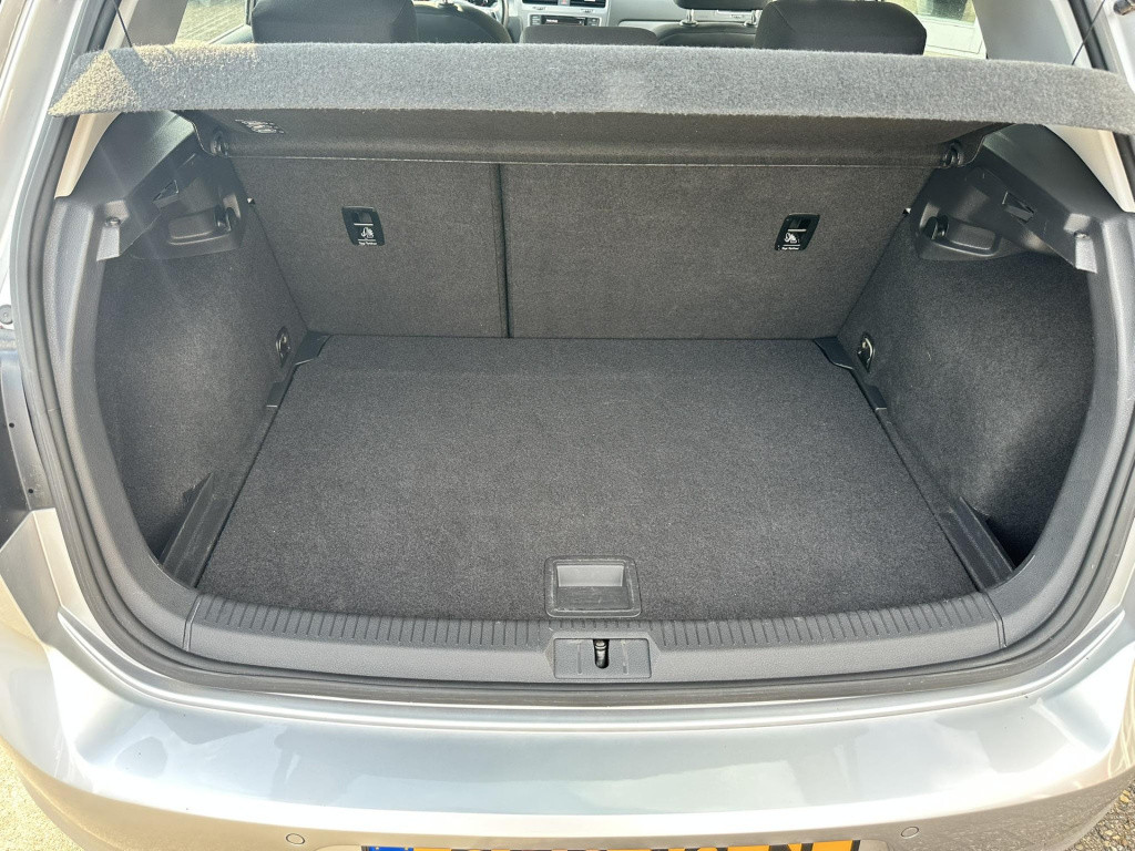 Volkswagen Golf 1.2 tsi trendline climate | adaptive cruise control | park 