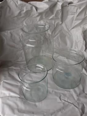 3  glazen vazen.