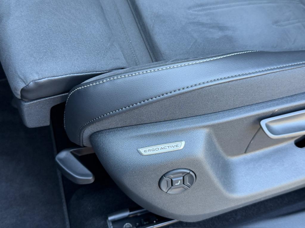 Volkswagen Tiguan 1.5 ehybrid elegance | panoramadak | iq light | dode hoek