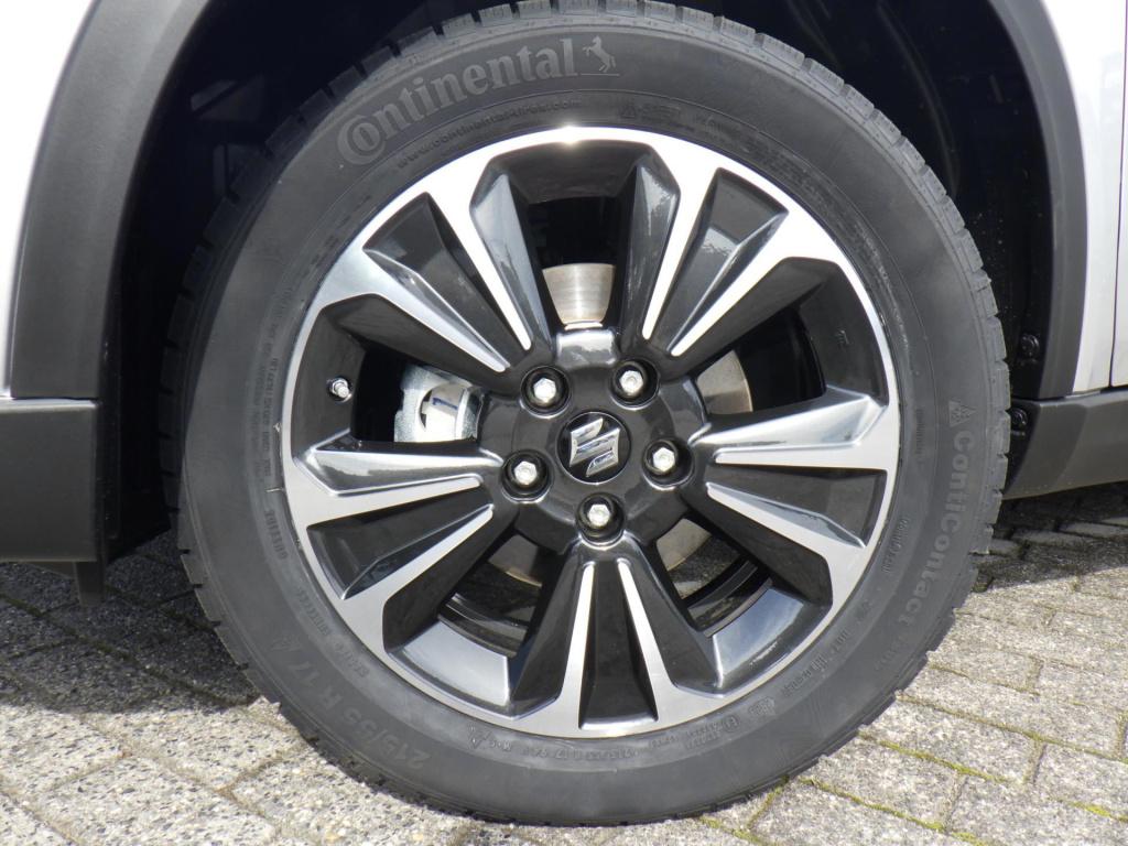 Suzuki Vitara 1.5 hybrid style