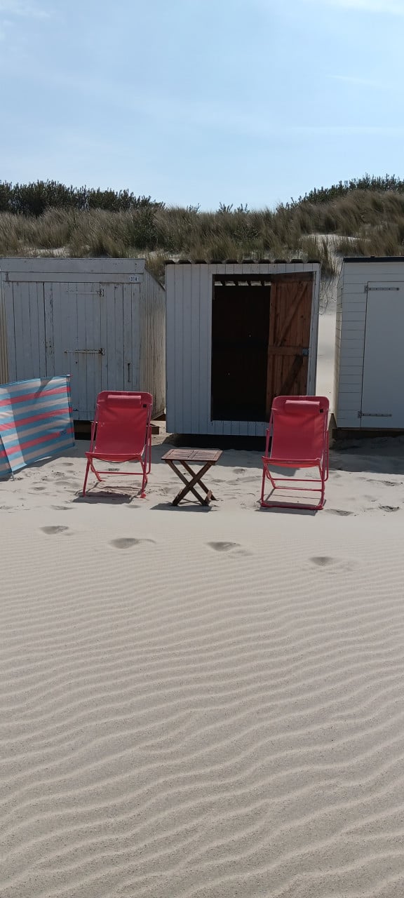 Strandhokje te huur (per dag mogelijk)