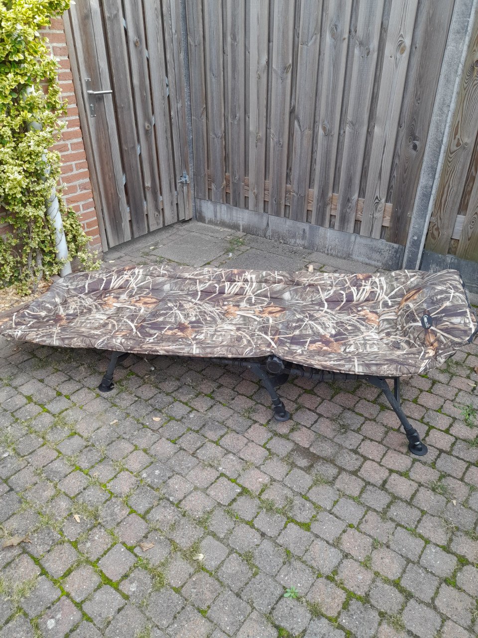 Vis bedchair