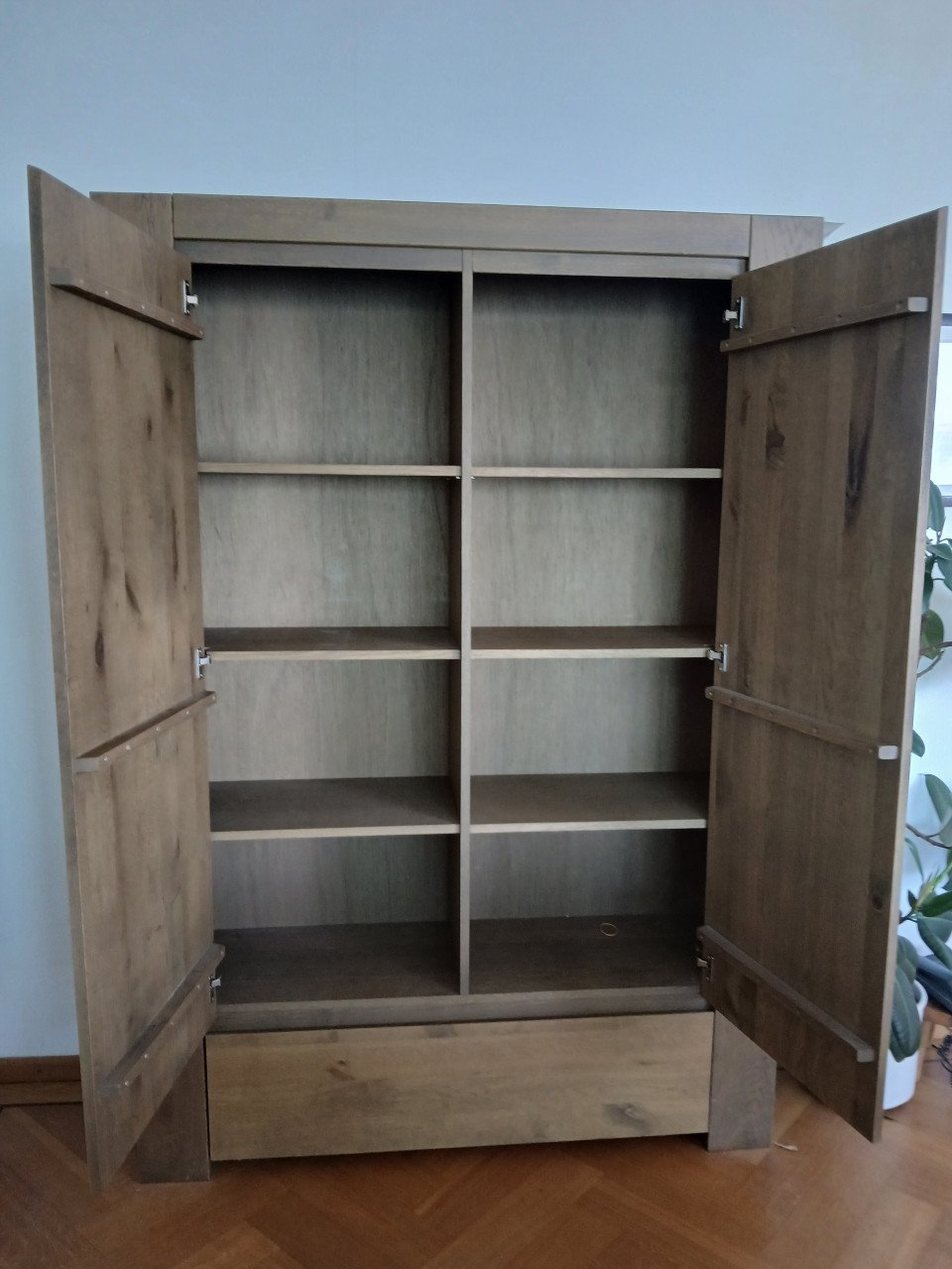 Fraaie eikenhouten kast o.a geschikt als  boekenkast en voor administratie