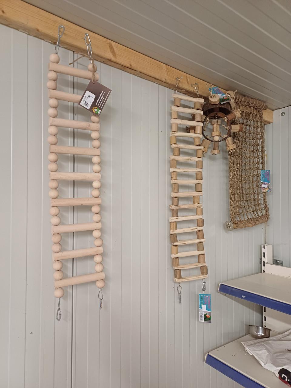 Ruime keuze uit allerlei vogelspeelgoed