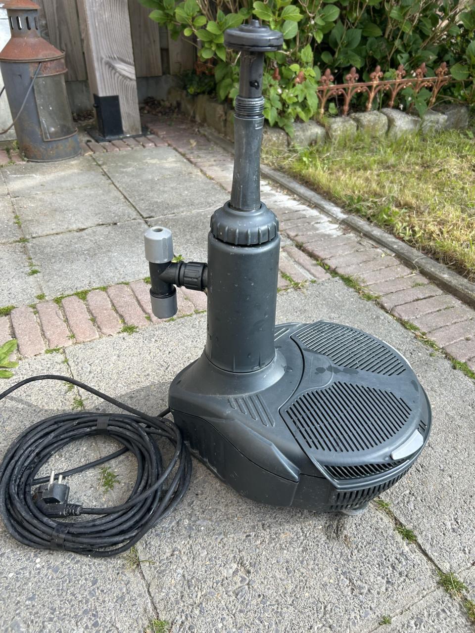 Te koop hozelock cyprio easy clear 9000 fontein pomp 3 in 1