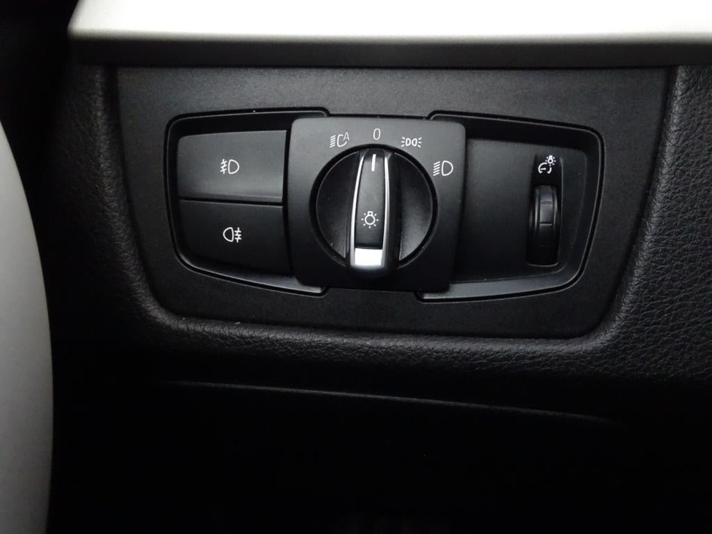 BMW 3-serie touring 318i executive automaat