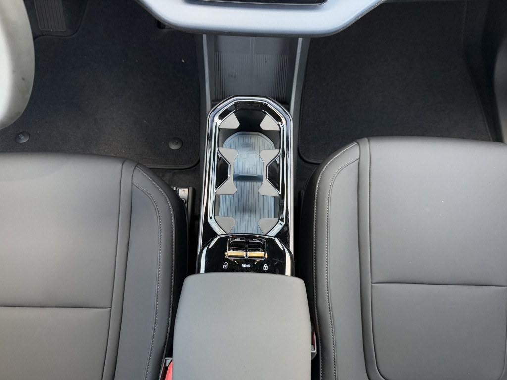 Volvo Ex30 nieuwprijs € 47.790 | extended range plus