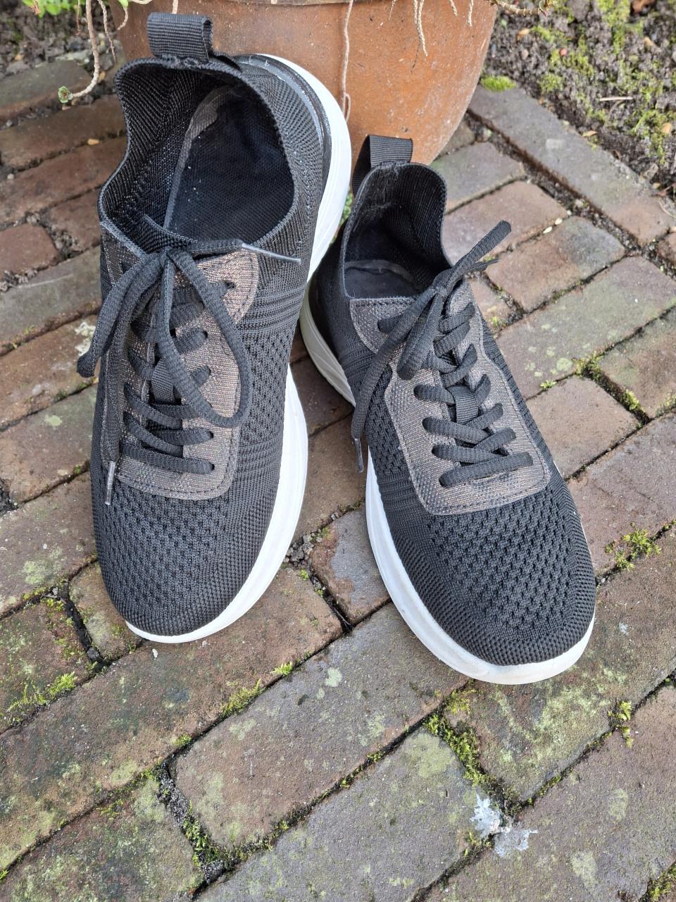 2 paar damessneakers maat 37/38