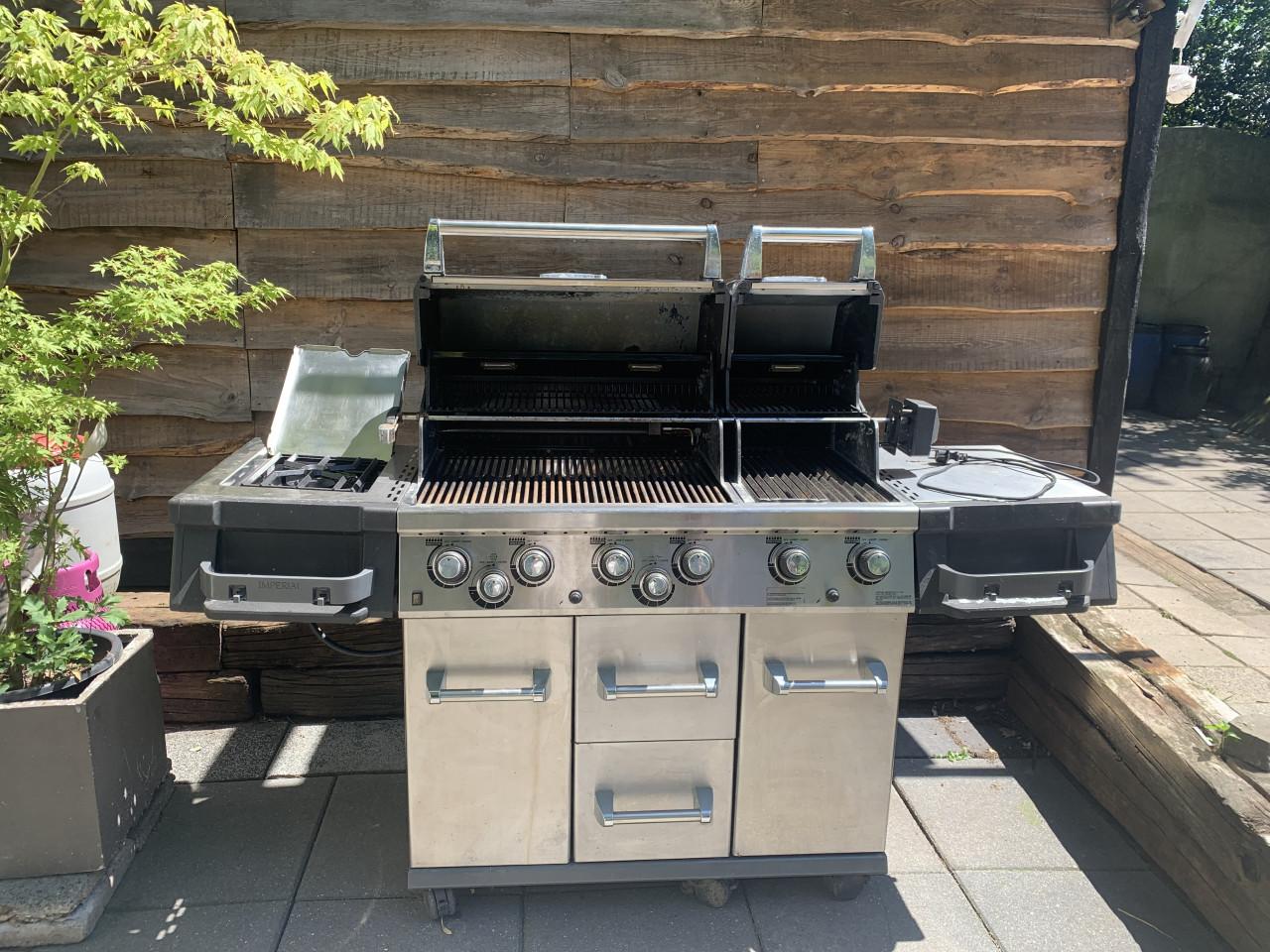 BARBECUE  BROIL KING IMPERIAL