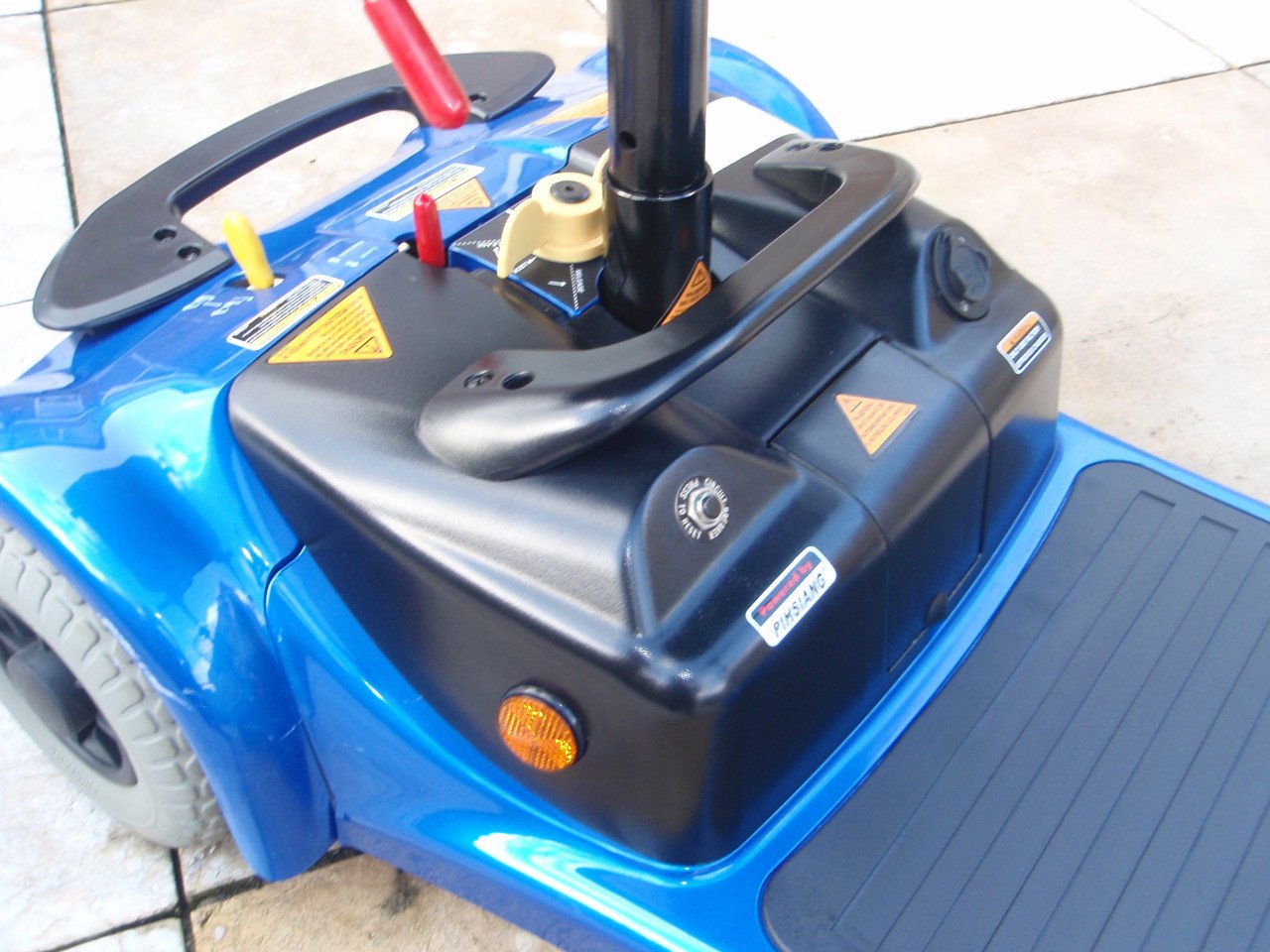 Opvouwbare Sterling 4wiel scootmobiel met afneembaar accupakket