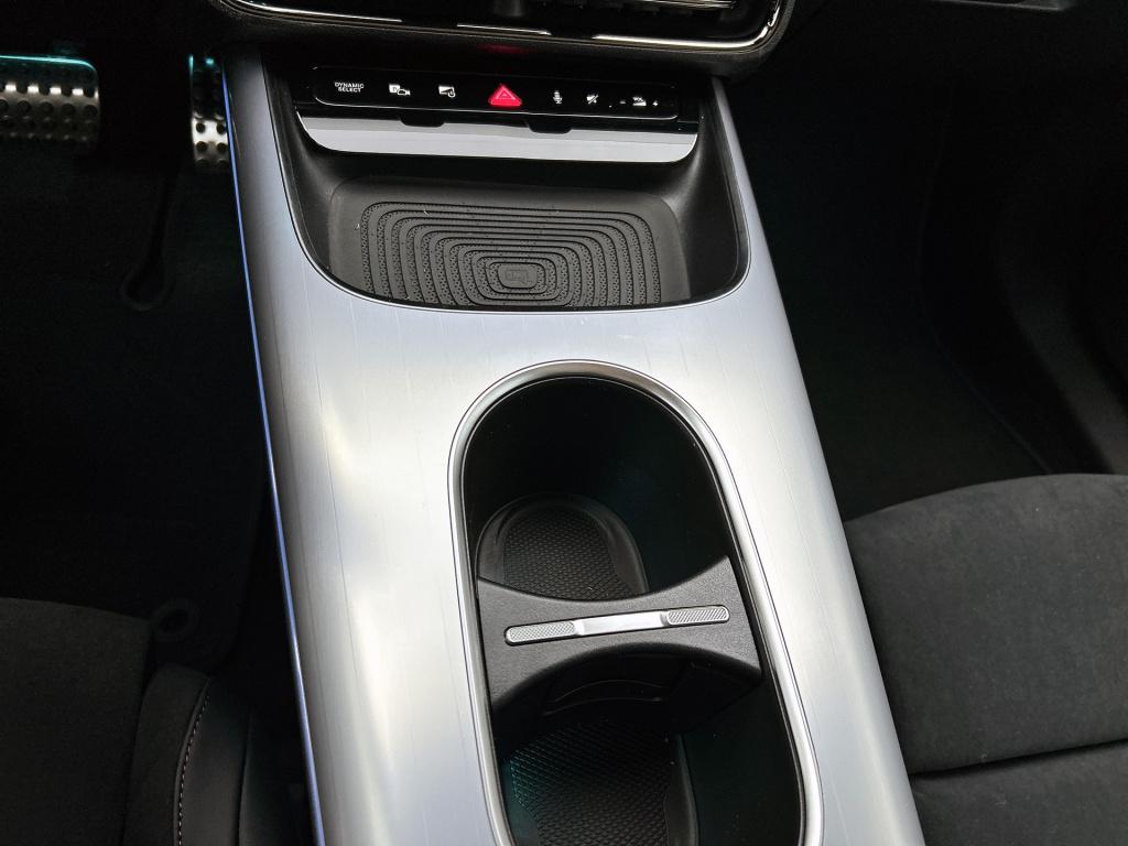 Mercedes-Benz Cla 250+ launch edition 85 kwh | multibeam led | panoramadak 