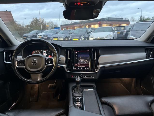 Volvo V90 2.0 t4 momentum pro aut. | pano | memory | 18'' | trekhaak