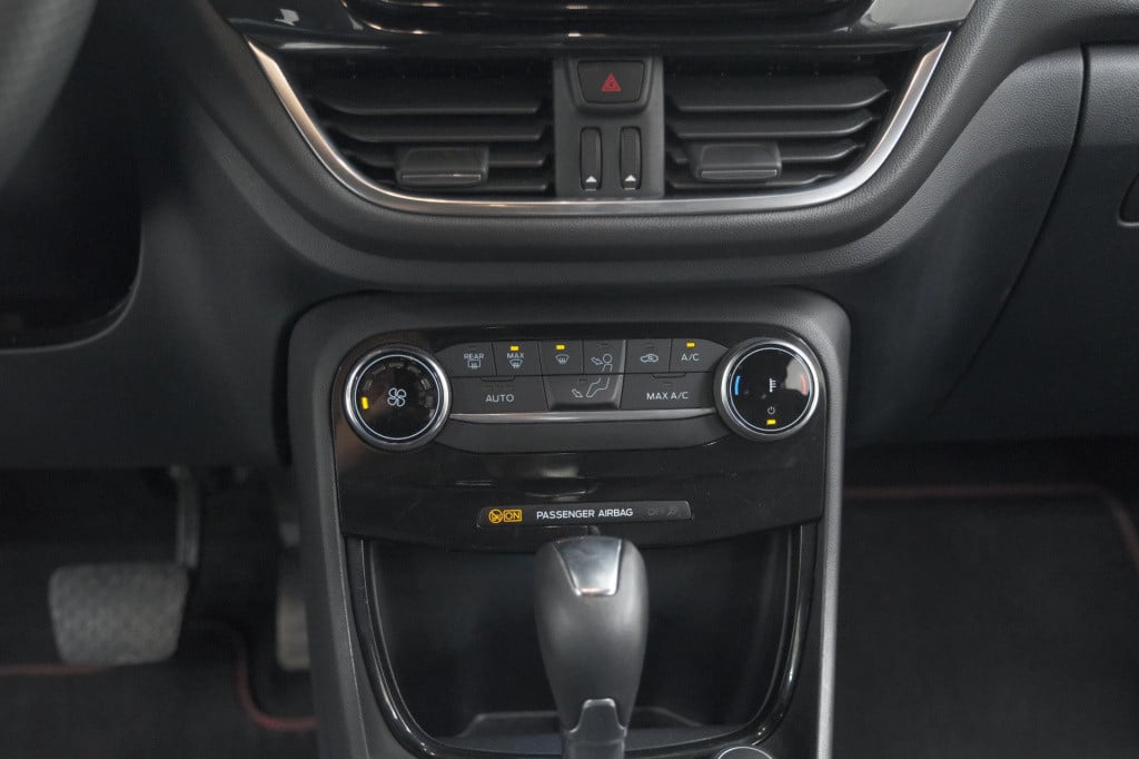 Ford Puma 1.0 ecoboost hybrid st-line x | trekhaak | camera | navigatie | a