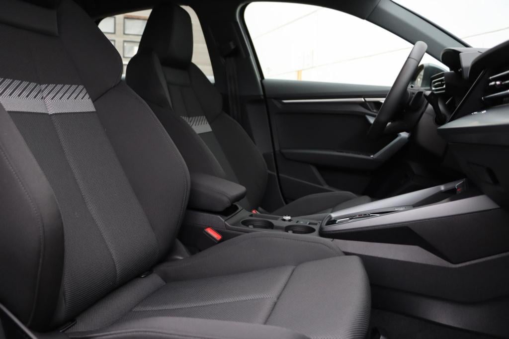 Audi A3 sportback 40 tfsi e advanced edition 204pk