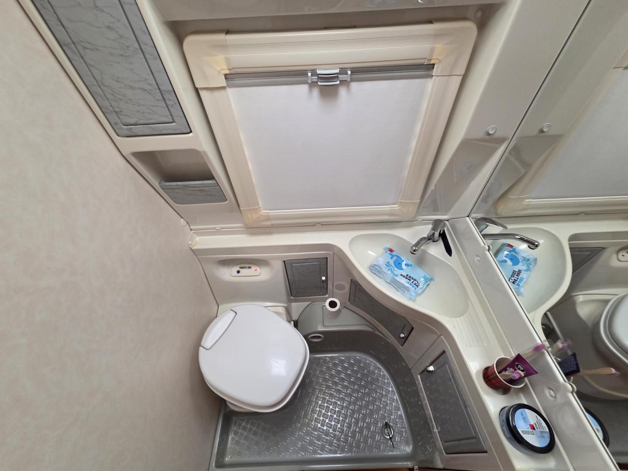 Tabbert baronesse 620 silver edition met voortent