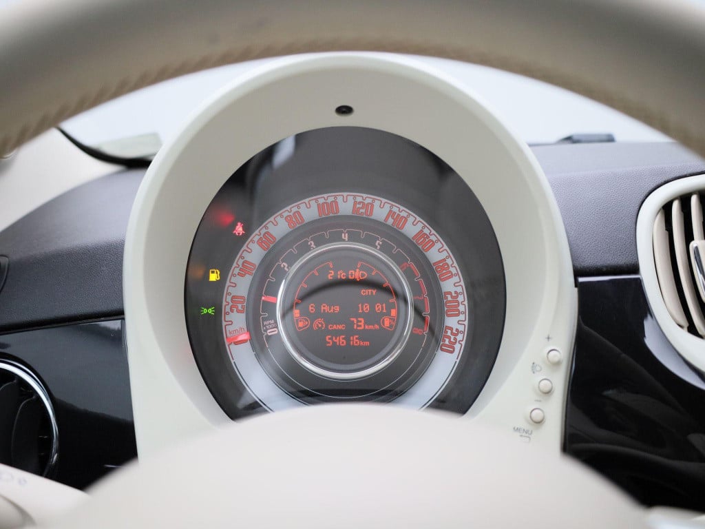 Fiat 500 1.0 hybrid lounge | lmv | parkeer sensoren | bluetooth | dab | air
